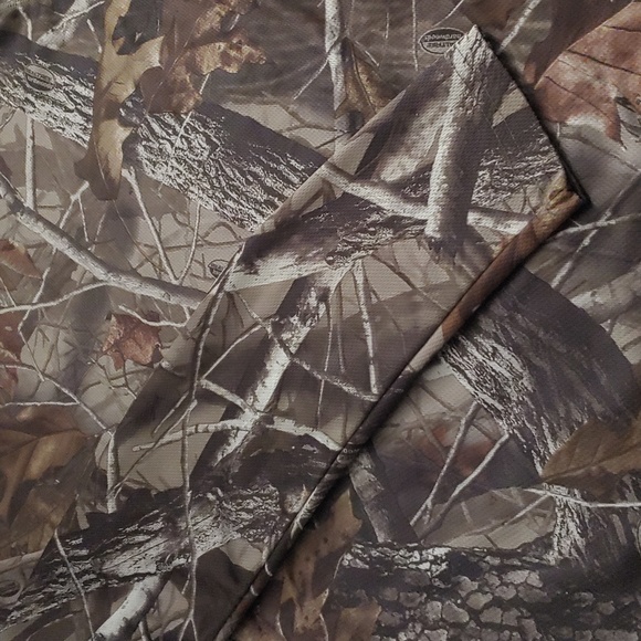 Realtree Hardwoods Outfitters Ridge Hunting Gear. Long Sleeve Hunting Shirt. XL. - Picture 8 of 12